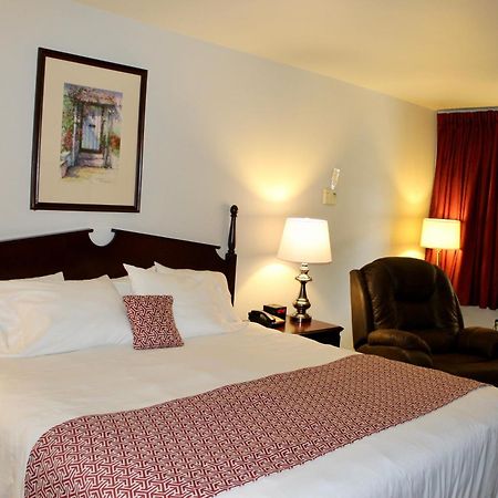 The Chalet Motel Mequon Εξωτερικό φωτογραφία