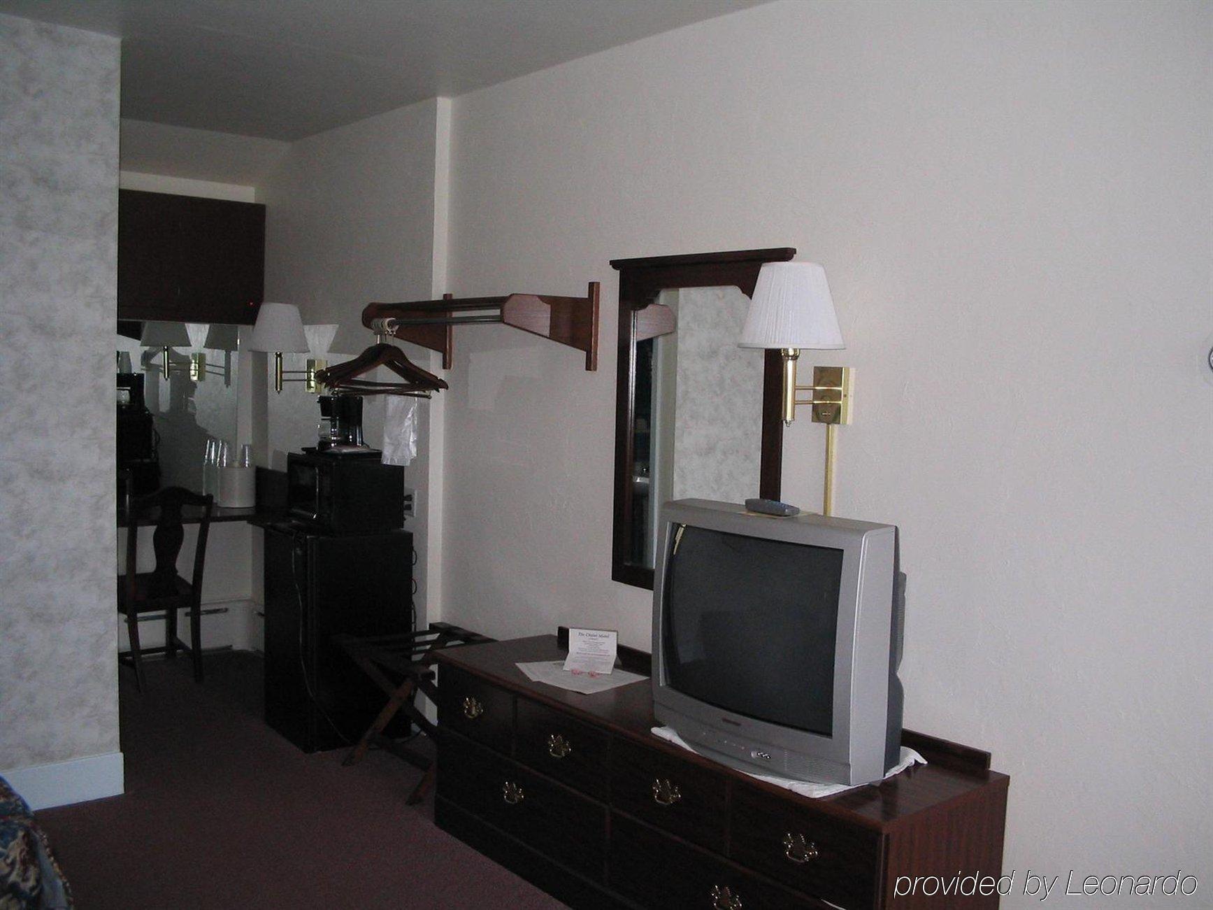 The Chalet Motel Mequon Εξωτερικό φωτογραφία